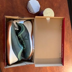Never Worn CrossFit  Reebok Nano Lifting shoes